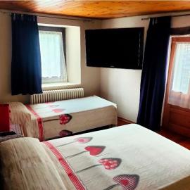 Alpine house CIN-0014, hotel u gradu Fenis