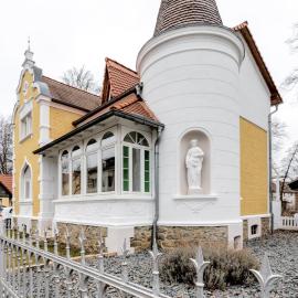 Villa an der Bode โรงแรมในทาเลอ