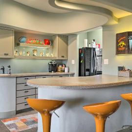 Falling Water Chalet Upper Unit: Near Bike Trails!, hotel a Bella Vista