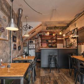 Q PODGORICA Beds,Rooms and Friends, hotel u gradu Podgorica