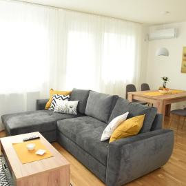 Suncokret Apartmani Loznica – hotel w mieście Loznica