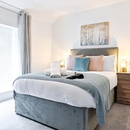 Spacious 3BR Home in Swansea