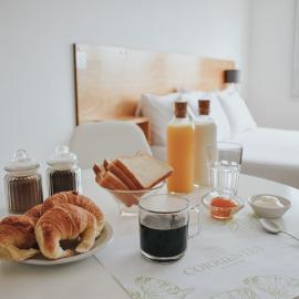 Corrientes Premium con desayuno, hotel in Bahía Blanca