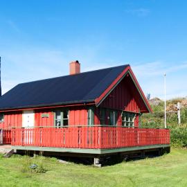 Chalet Eggum by Interhome, מלון בBøstad