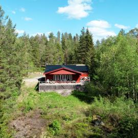 Holiday Home Hustjønn by Interhome, hotel en Aamli