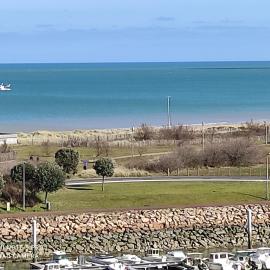appartement belle vue, hotel in Courseulles-sur-Mer