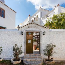 Villa Kalomira, hotell i Spetses