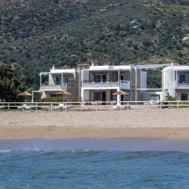 Cedar Bay Beachside Villas