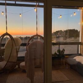 SunBeach Apartment with seaview and sauna, готель у місті Калайокі