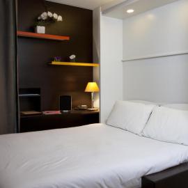 At Home Appart Hotel, hotel in Toulouse