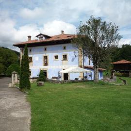 Hotel Rural Sucuevas, hotel em Mestas de Con
