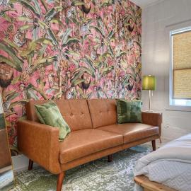 Room 7 Oleander Hotel Walk to Cruise Terminal, Restaurants & The Strand