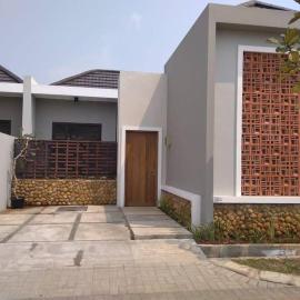 Maison de Q - 2 BR at Villa Ubud B 12 Anyer, hotel di Babagan