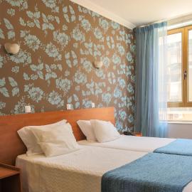 Imperio Hotel, מלון בפסו דה רגואה