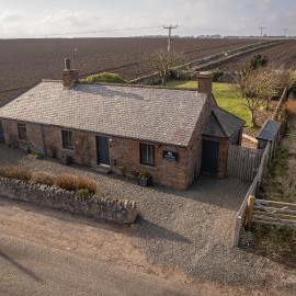 Cliff Walk Cottage, hotel en Arbroath