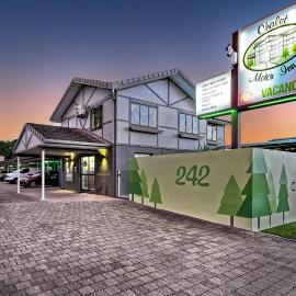 Chalet Motor Inn, hotel u gradu 'Bundaberg'