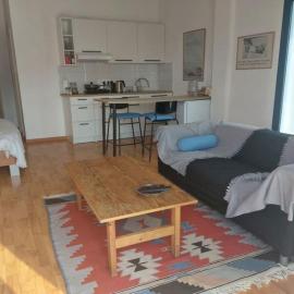 Studio Room Ensuite by the Beach, Entire Independent Unit, hotel in Limassol