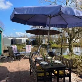 Chalet Makkum T11 - vakantiehuisjemakkum nl, hotel v destinácii Makkum