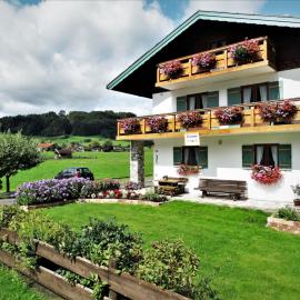Haus Saurler - Chiemgau Karte, hotel in Inzell