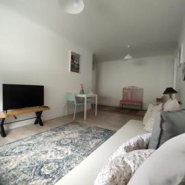 City Apartament โรงแรมในปอนตาเดลกาดา