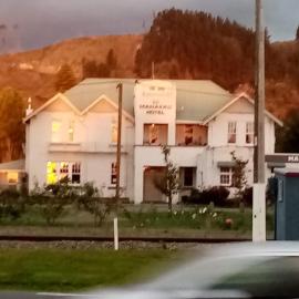 Manakau House The Old Manakau Hotel 1920, hotelli kohteessa Manakau