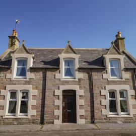 Holly Hoose
