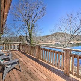 Lakefront Shell Knob Home w/ Deck & Gas Grill, hotel in Shell Knob