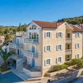Apartmani Afrodita, hotel u Sutivanu