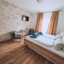 Landhotel "Schwarzach am Main", хотел в Шварцах на Майн