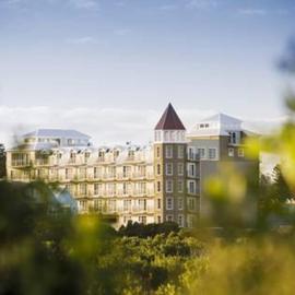 Deep Blue Hotel & Hot Springs, hotel em Warrnambool