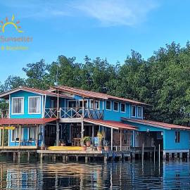 The Sunsetter Bed & Breakfast, hotel in Bocas Town