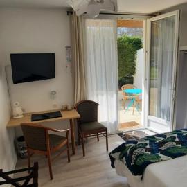 Auberge du Gros Tilleul – hotel w mieście Argoules