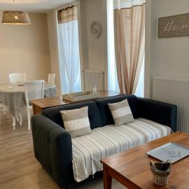 La maison Virginie appartements de 1 à 5 pers cosy central clim parking proximité port