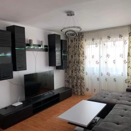 Apartament Oskar، فندق في جوريلوفكا