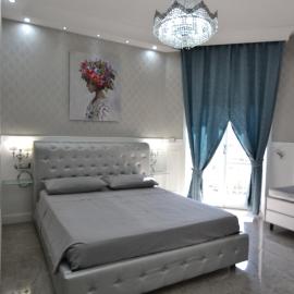 SILVER SUITE