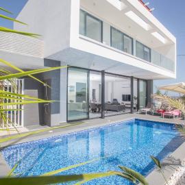 Anassa Seaview Villa - Stunning Panoramic Views, hotel u gradu 'Protaras'