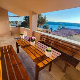 Apartments Amfora - cozy and modern apartments for up to 10 people, 100m from the sea and beach