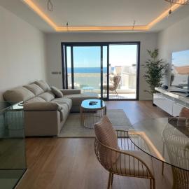 Links II 505 Duplex 2bedroom Apartment GOLF Alcaidesa SPAIN, hotel in La Alcaidesa