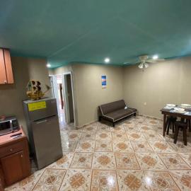 Forest View Apartment, готель у місті Six Huts