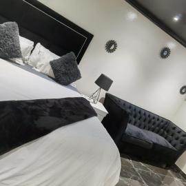 Semeni Asante Guesthouse، فندق في جوهانسبرغ