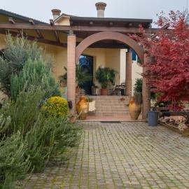 B&B LA VILLA, hotel di Forlì