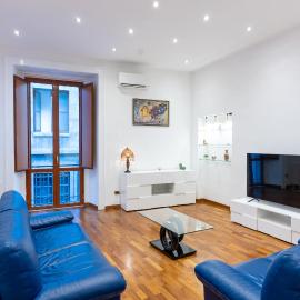 Dimora del Fico - Appartamento elegante e spazioso, hotel em Nápoles