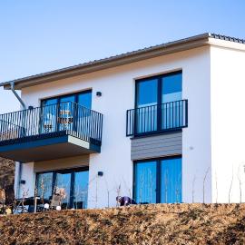 Haus am Diemelufer - Natur pur, private Sauna - der Luxus der Stille、ヘリングハウゼンのホテル