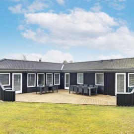 8 person holiday home in Hals-By Traum – hotel w mieście Hals