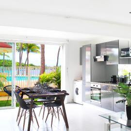Blue Vista - 1 bedroom condo in Nettle Bay, hotel di Marigot
