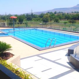 Hotel Grand Parivaar, ξενοδοχείο σε Igatpuri