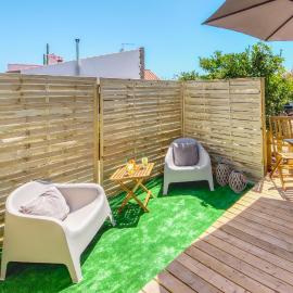Casa Amarela-Tiny House with fantastic view-pool and close to the beaches, hotel u gradu 'Silves'