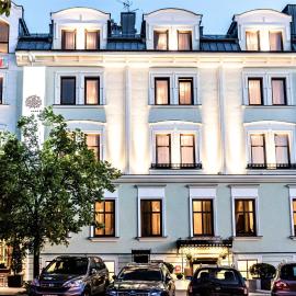 Hotel Pod Złotą Różą, viešbutis Kelcuose