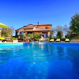 Villa ALEXANDER, hotel in Buje