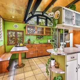 Cottonwood Cottage - Couples 'pet friendly' retro escape, хотел в Муджимба